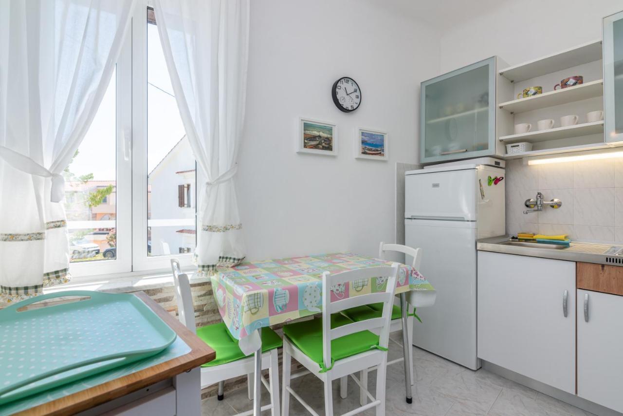 Apartment Luiza With Terrace Baška Екстериор снимка