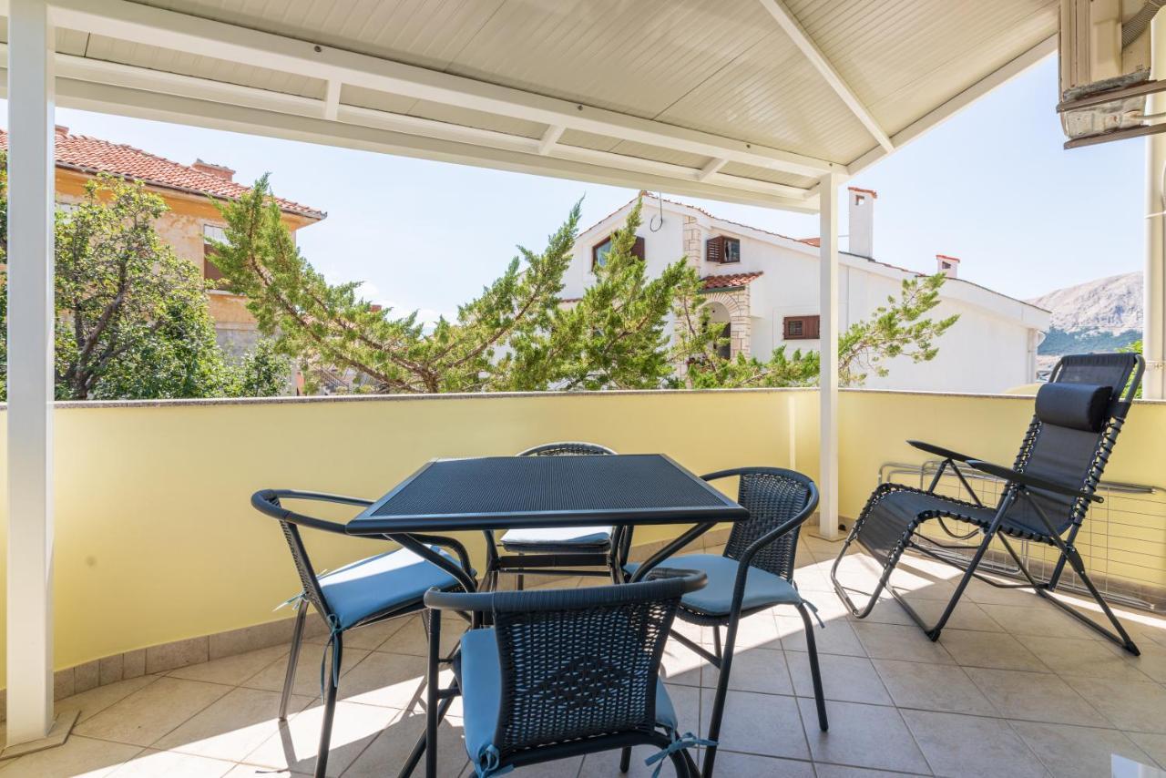 Apartment Luiza With Terrace Baška Екстериор снимка