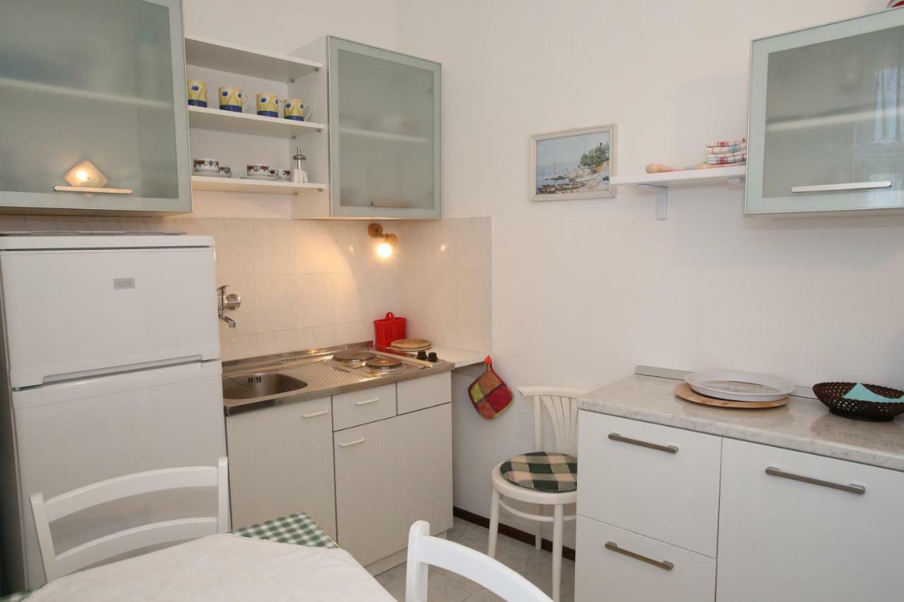 Apartment Luiza With Terrace Baška Екстериор снимка